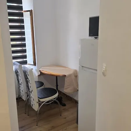 Apartmaji Despotoski דירה *